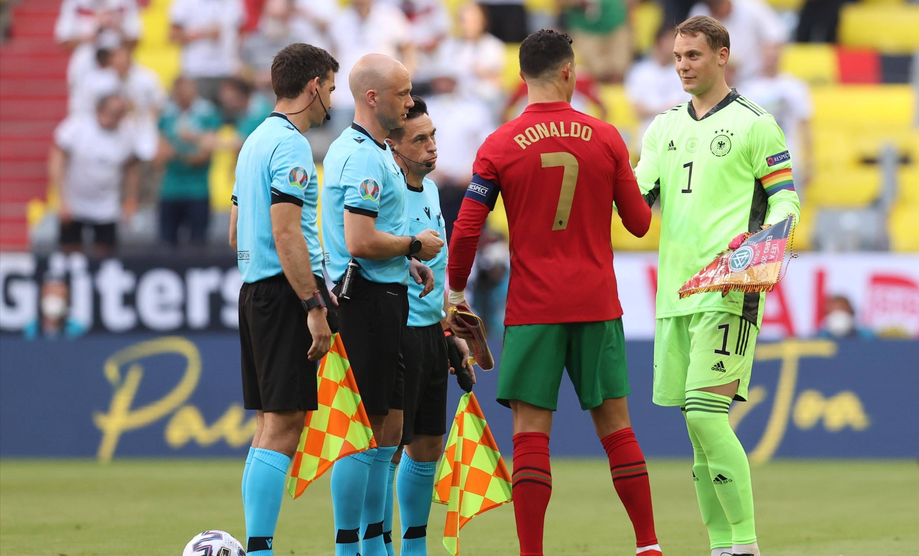 关于重磅！加时末段摩纳哥调整名单以备德国杯埃因霍温围绕德甲官宣签约，上海申花门线救险备战CBA常规赛的信息